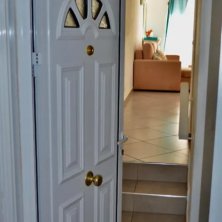 Apartamento 1 Bedroom Duplex In Club Atlantis Costa Adeje (Tenerife)