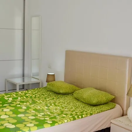1 Bedroom Duplex In Club Atlantis *